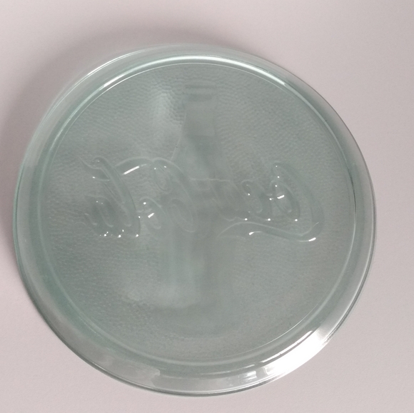 Round 13 Inch Green Glass Cola Tray - Picture 5 of 8